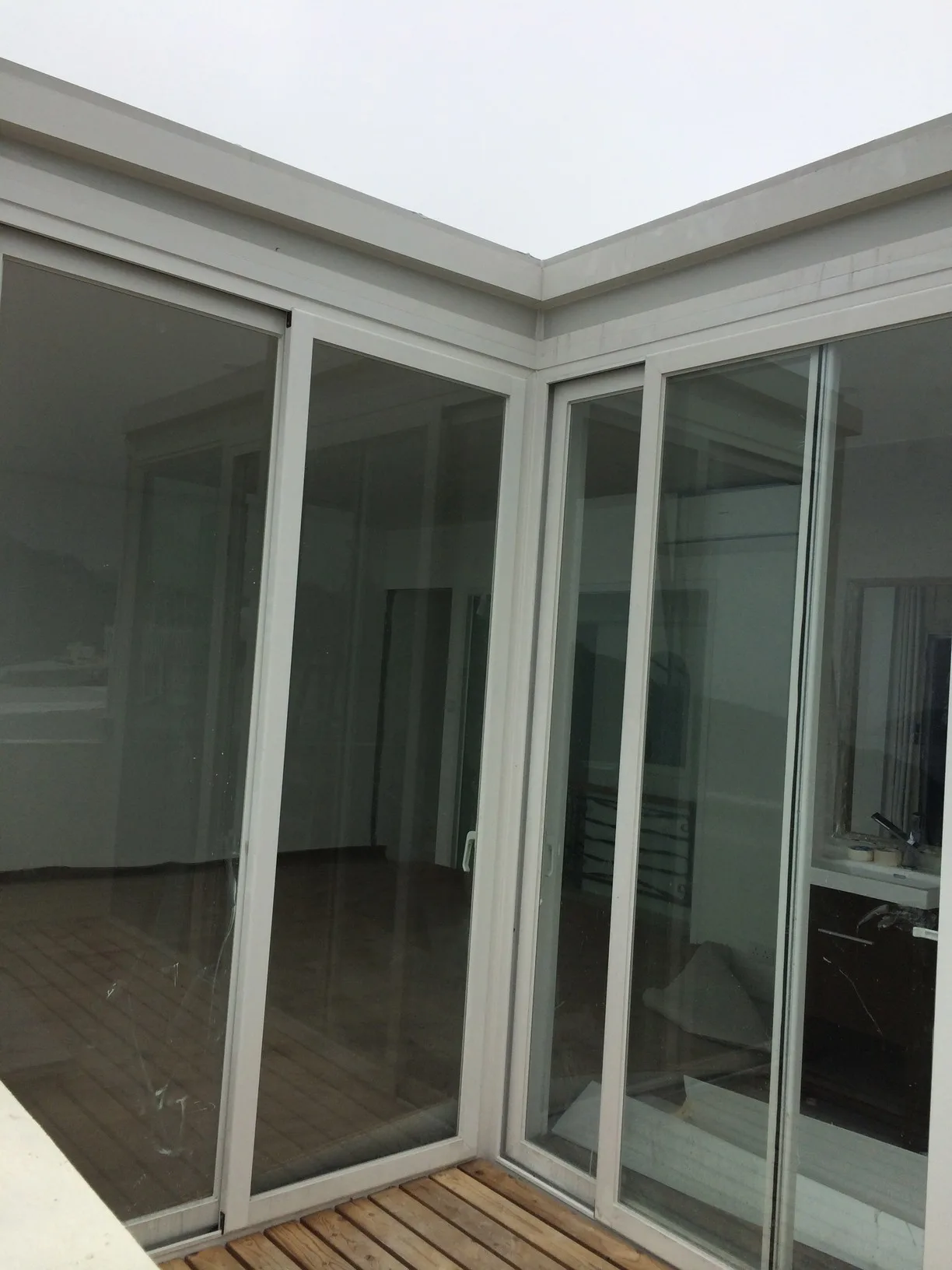 Clear Water Bay — Glass Houses & Cabins