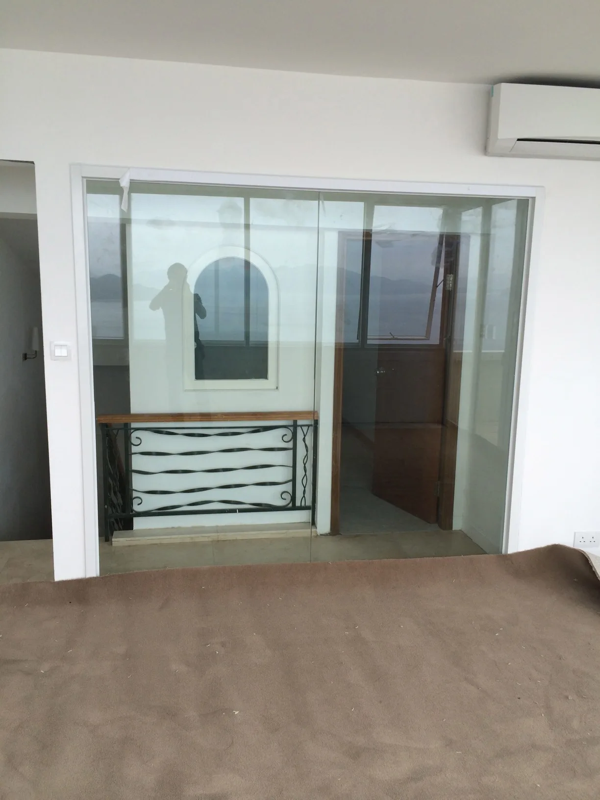 Clear Water Bay — Glass Houses & Cabins