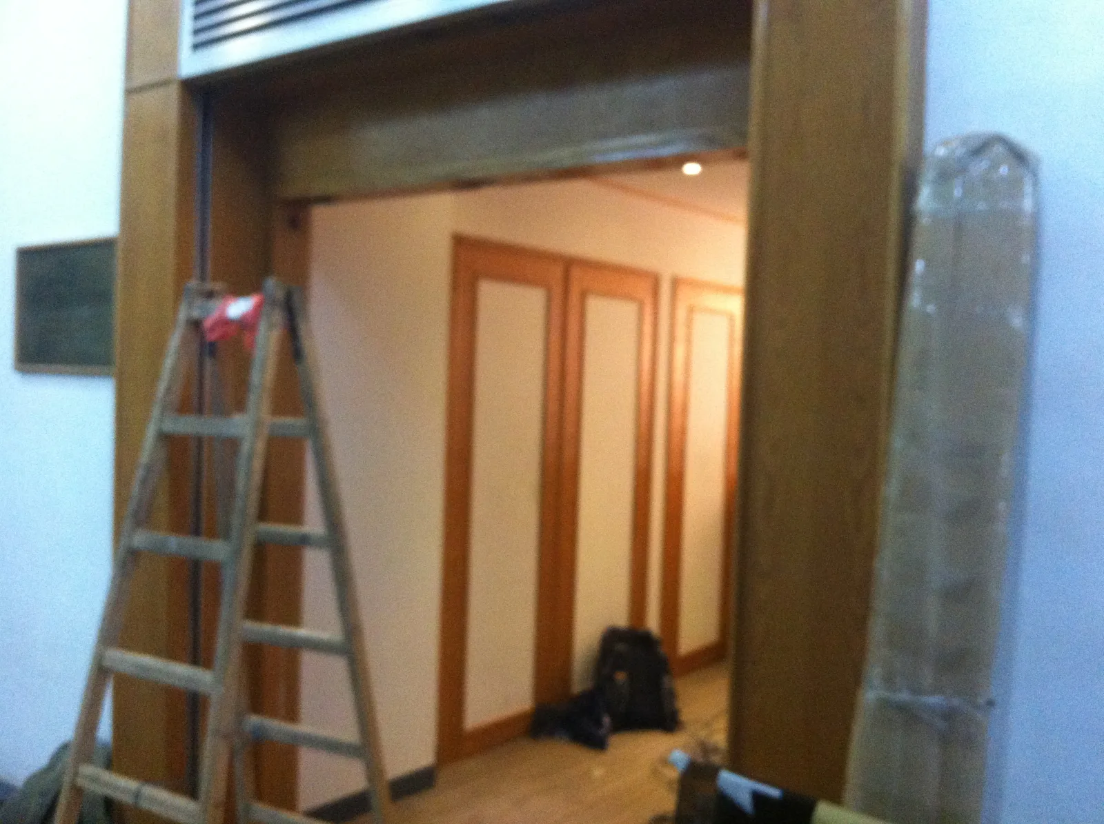Glass and fire doors — Glass & Fire-rated Doors