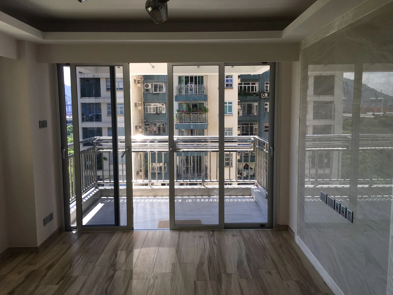 Sliding doors in Mei Foo Sun Chuen — Aluminium Windows & Doors